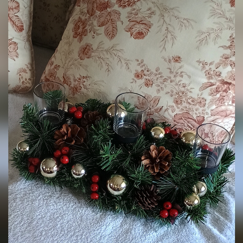Vintage Holiday Candle Holder with Gold and Red Accents